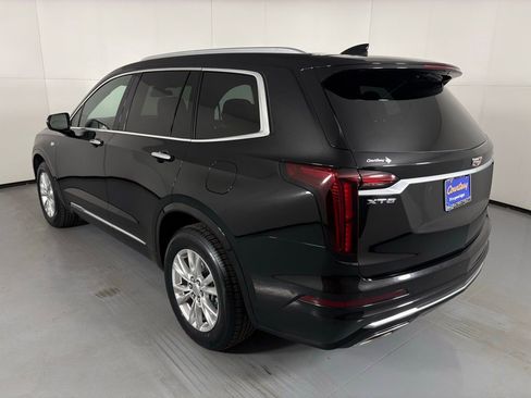 Used 2024 Cadillac XT6 Luxury image 7