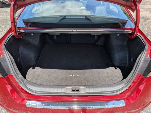 Certified 2023 Nissan Altima 2.5 SR FWD image 29