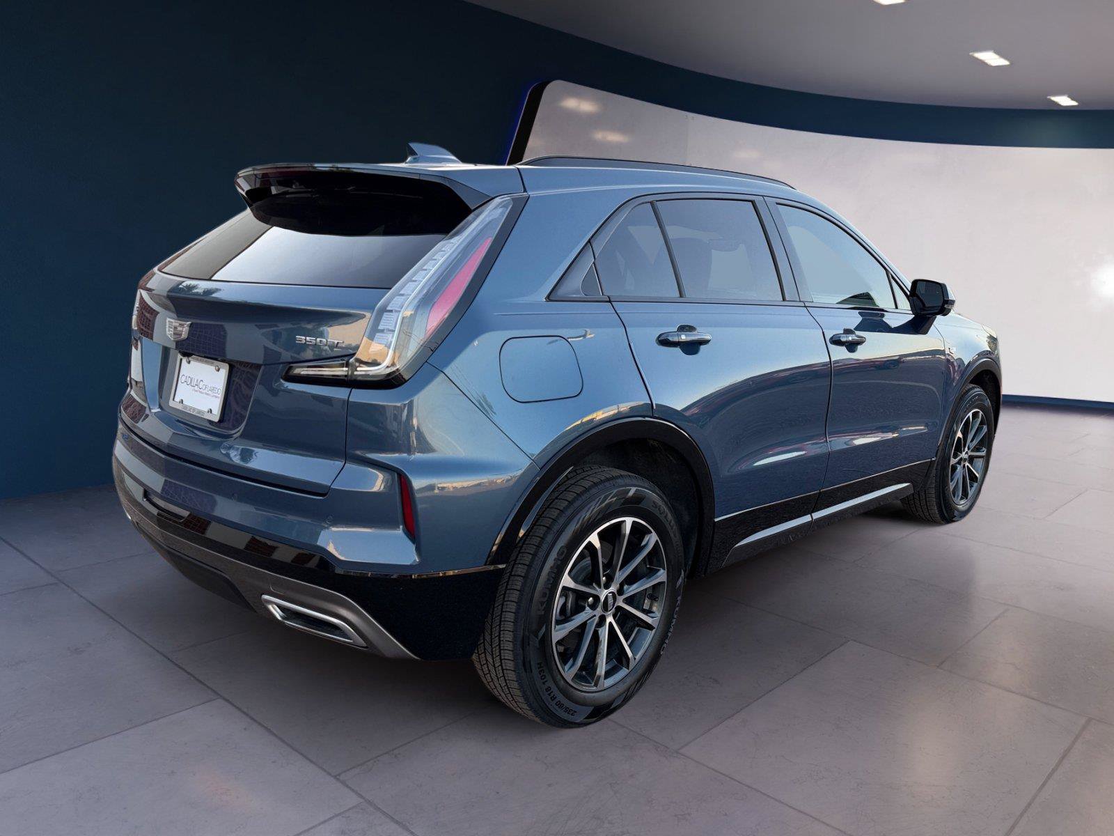 Certified 2025 Cadillac XT4 Sport FWD image 5