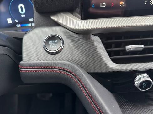 Used 2025 Ford Explorer ST-Line w/ ST-Line Street Pack image 35