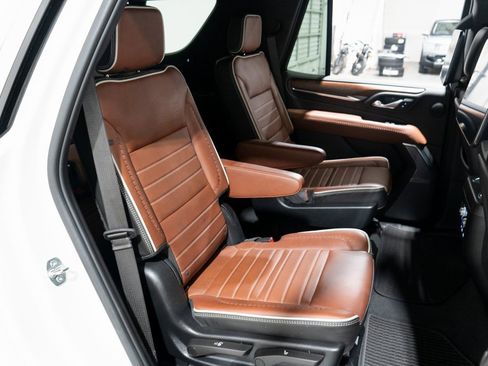 Used 2024 GMC Yukon Denali Ultimate image 27