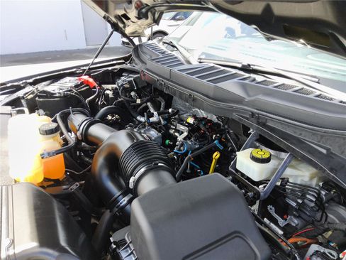 Used 2022 Ford F150 XLT w/ Equipment Group 302A High image 15