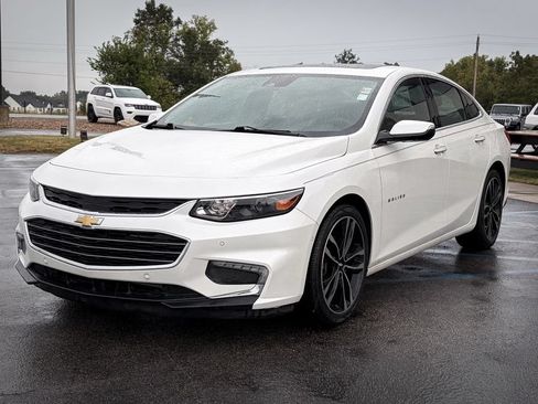 Used 2016 Chevrolet Malibu Premier w/ Driver Confidence Package II FWD image 13