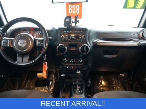Used 2017 Jeep Wrangler Unlimited Sport w/ Connectivity Group image 9