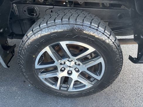 Used 2019 Chevrolet Silverado 1500 LT Trail Boss image 23