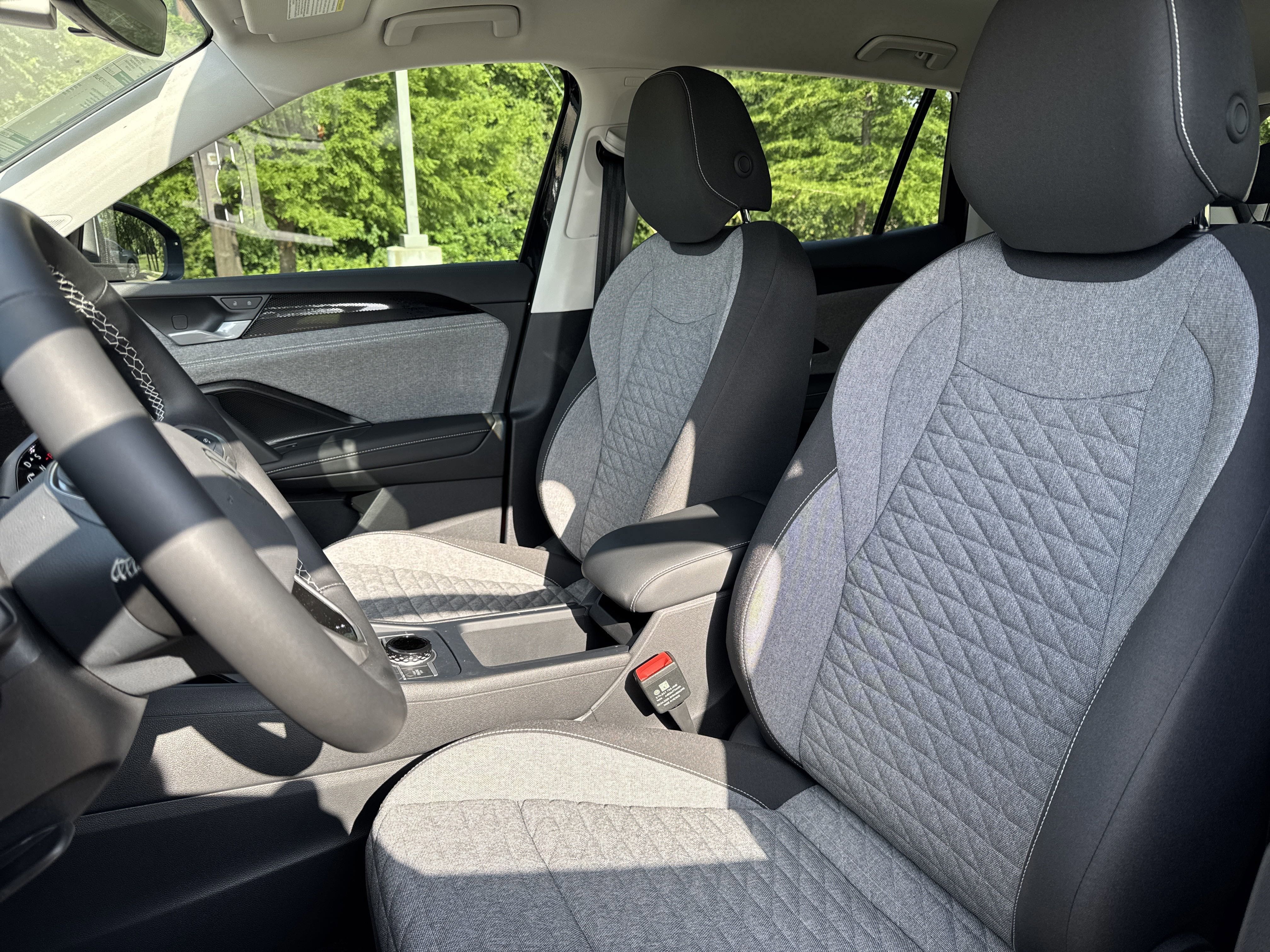 Certified 2026 Volkswagen Tiguan S FWD image 37