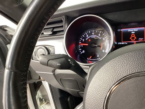 Used 2020 Ford Mustang Premium RWD image 17