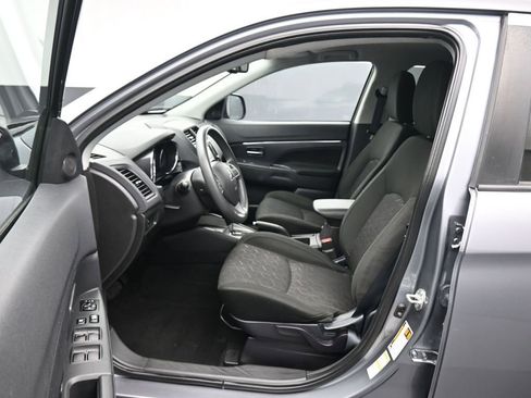 Used 2023 Mitsubishi Outlander Sport ES image 11