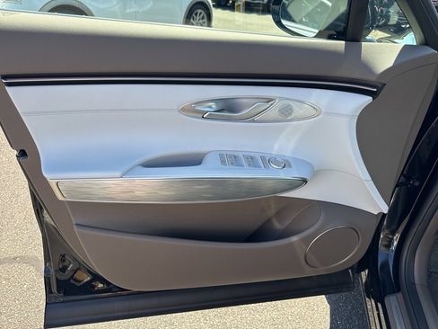 New 2026 Genesis Electrified GV70 image 16