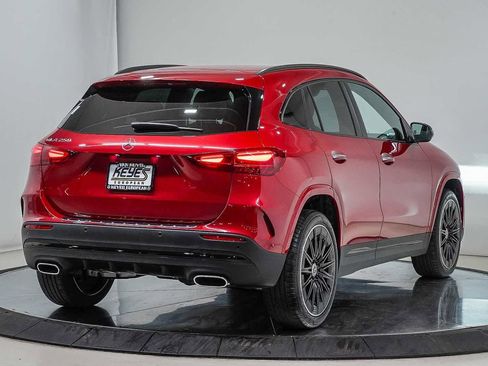 Used 2025 Mercedes-Benz GLA 250 image 4