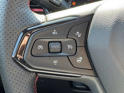 New 2026 Chevrolet Trax RS w/ Sunroof Package FWD image 17