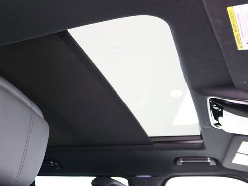 Used 2021 Land Rover Range Rover P525 Westminster Edition LWB image 42