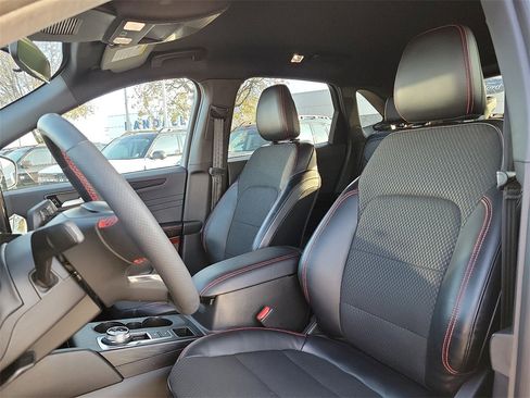 Used 2023 Ford Escape ST-Line w/ Tech Pack #1 image 11