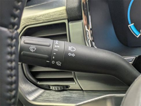 Used 2021 Ford F150 Lariat w/ Equipment Group 502A High image 31