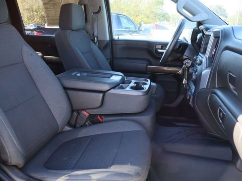 Certified 2022 Chevrolet Silverado 2500 LT image 26