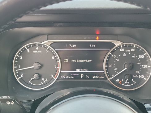 Used 2023 Nissan Pathfinder SL image 9