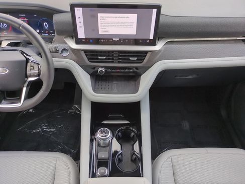 Used 2025 Ford Explorer Platinum w/ Ultimate Package RWD image 17