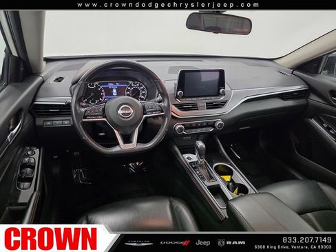 Used 2024 Nissan Altima 2.5 SR FWD image 13