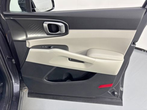 Used 2021 Kia Sorento S image 39