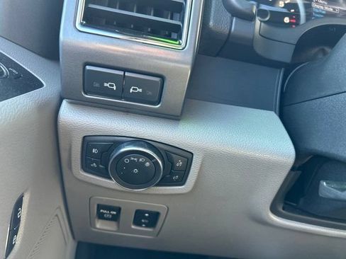 Used 2018 Ford F150 XLT w/ Equipment Group 302A Luxury AWD/4WD image 25