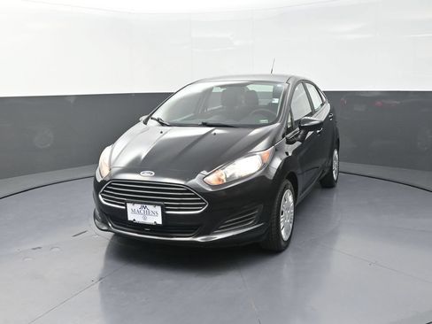 Used 2019 Ford Fiesta S FWD image 4