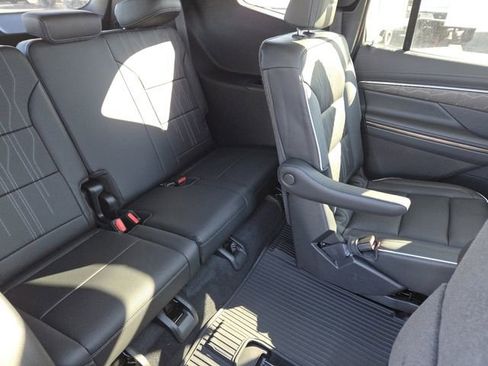 New 2026 Buick Enclave Avenir image 31