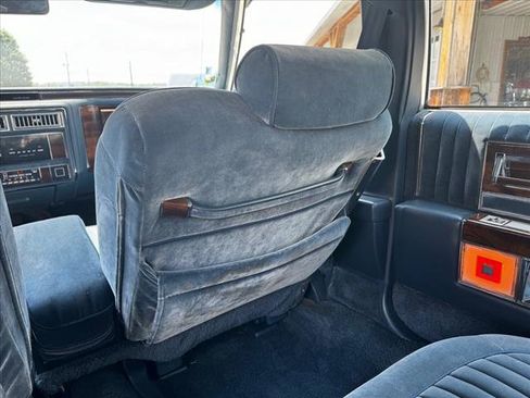 Used 1988 Cadillac Brougham image 24