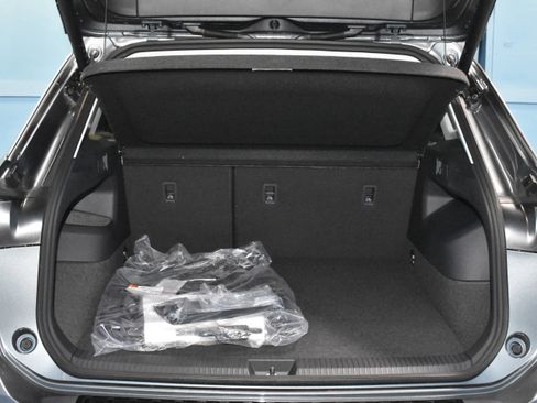 New 2026 Volkswagen Tiguan SE AWD/4WD image 23
