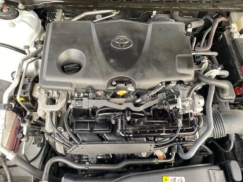 Used 2023 Toyota Camry SE image 20