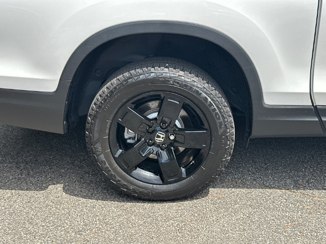 Used 2025 Honda Ridgeline Black Edition image 19