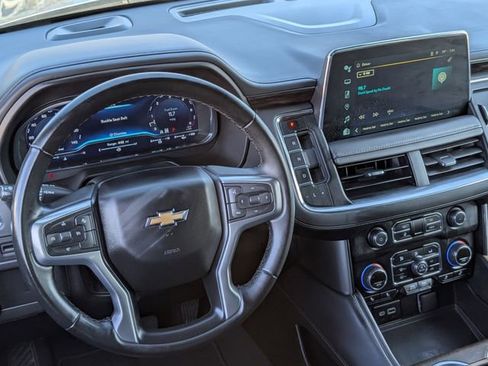 Used 2024 Chevrolet Suburban LT image 11