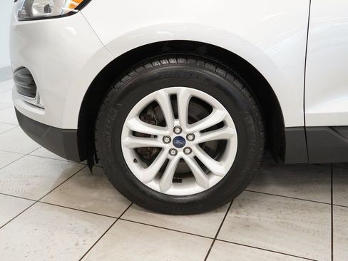 Used 2019 Ford Edge SEL image 19