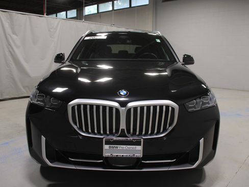 Used 2025 BMW X5 xDrive40i w/ Parking Assistance Package image 4