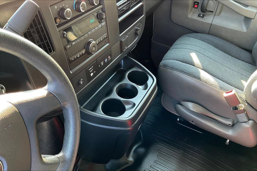 Used 2025 GMC Savana 2500 w/ Driver Convenience Package RWD image 19