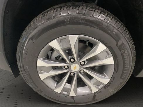 New 2026 Chevrolet Equinox LT AWD/4WD image 11