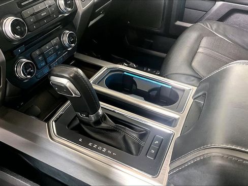 Used 2016 Ford F150 Platinum w/ Equipment Group 701A Luxury image 17