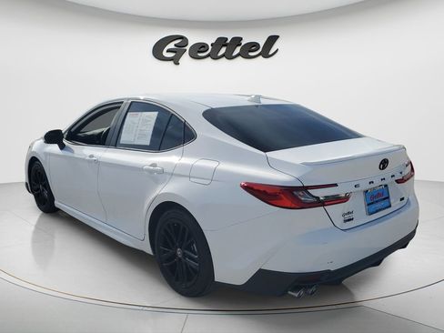 Certified 2025 Toyota Camry SE FWD image 7