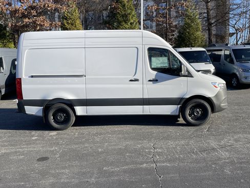 New 2025 Mercedes-Benz Sprinter 2500 image 5