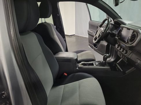 Used 2021 Toyota Tacoma TRD Off-Road AWD/4WD image 22