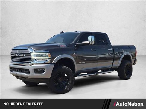 Used 2022 RAM 2500 Laramie AWD/4WD image 1
