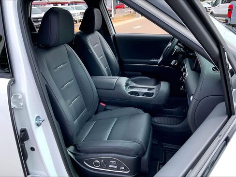 Used 2026 Hyundai Palisade Calligraphy AWD/4WD image 9
