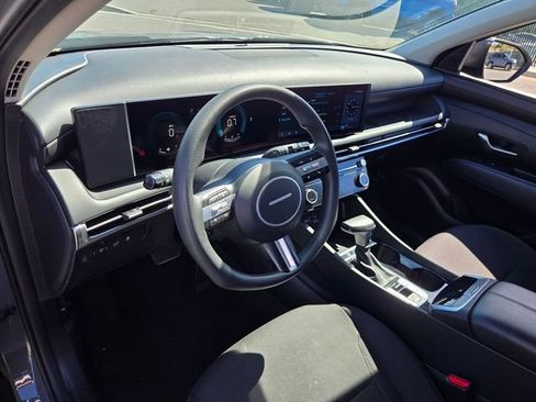 Used 2025 Hyundai Tucson SEL FWD image 8