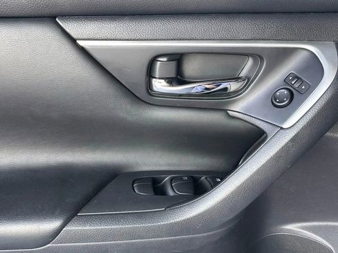 Used 2017 Nissan Altima 2.5 S w/ Power Driver Seat Package image 15