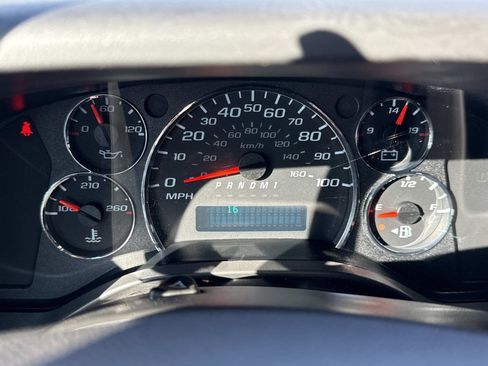New 2025 Chevrolet Express 3500 w/ Power Convenience Package image 6