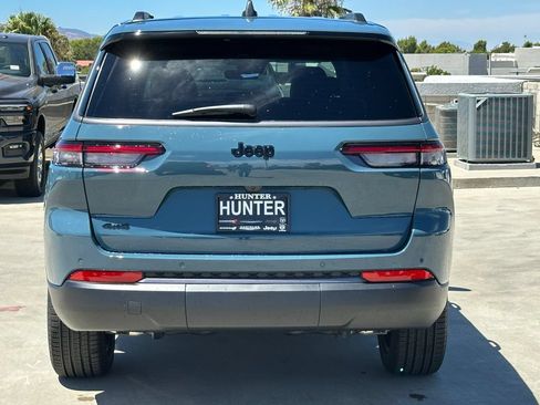 New 2026 Jeep Grand Cherokee L Limited w/ Limited Altitude Package AWD/4WD image 6