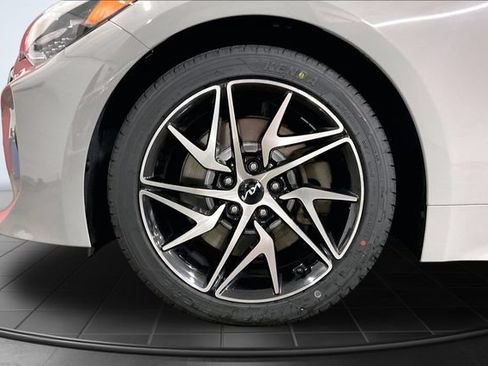 Used 2022 Kia Stinger GT-Line w/ Sun & Sound Package AWD/4WD image 9