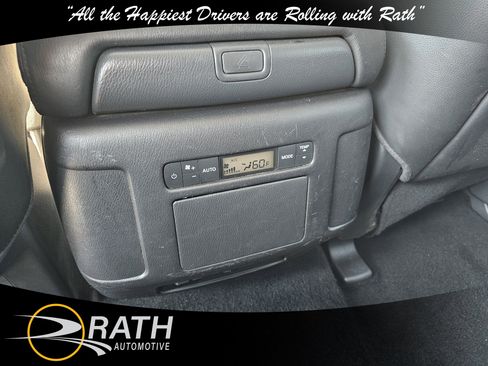 Used 2023 Nissan Armada SL image 12