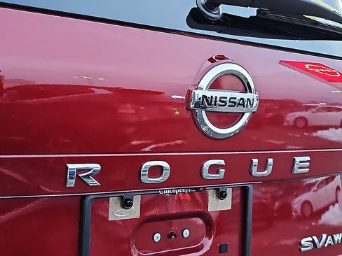 Certified 2021 Nissan Rogue SV image 30