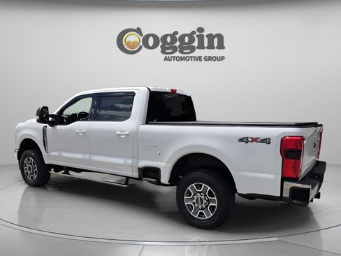 Used 2024 Ford F250 Lariat w/ Lariat Ultimate Package AWD/4WD image 3