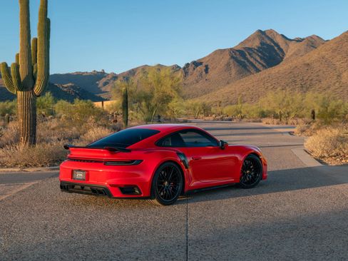 Used 2021 Porsche 911 Turbo S AWD/4WD image 20